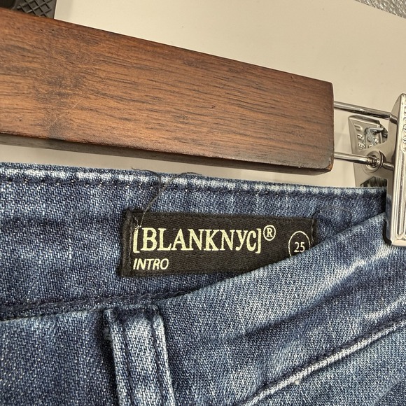 BlankNYC Womens 25 Intro Skinny Ankle Crop Blue Whiskered Distressed Jeans Goth - Picture 2 of 7